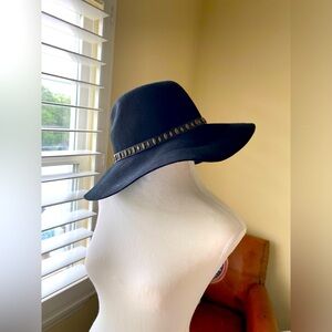 Fashion hat. Perfect for spring/ fall/ winter.